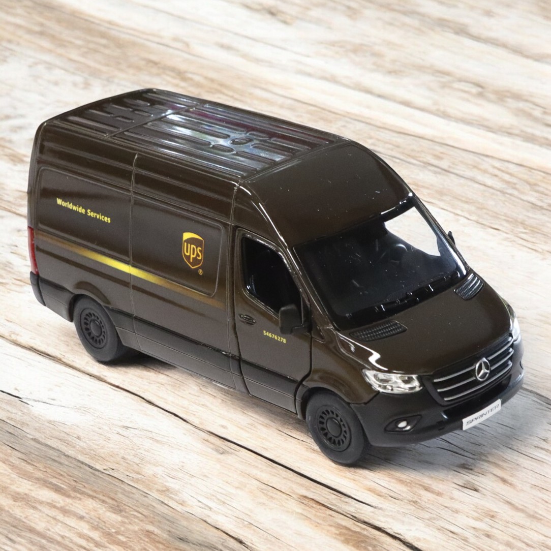 Fiús játék, Autómodell fém Mercedes-Benz Sprinter | UPS | nyitható ajtó, hangot ad